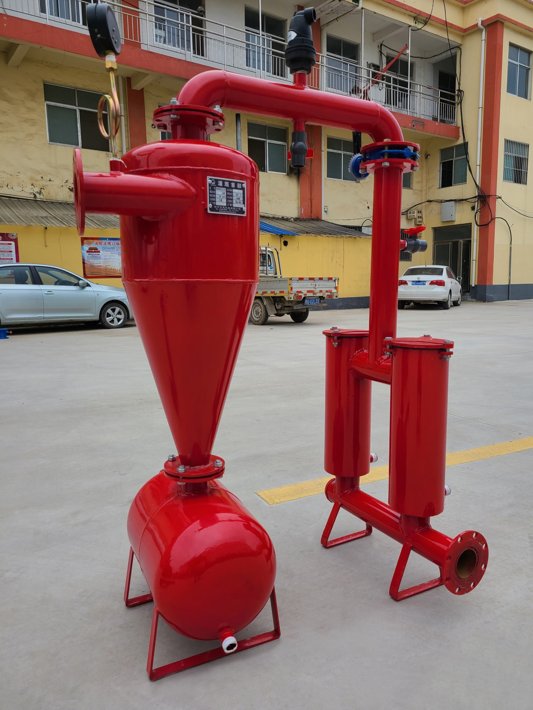 離心加網(wǎng)式過(guò)濾器車間產(chǎn)品